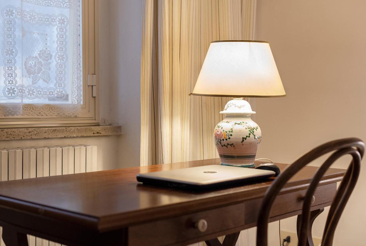 La Floridea Apartment เนเปิลส์ ภายนอก รูปภาพ